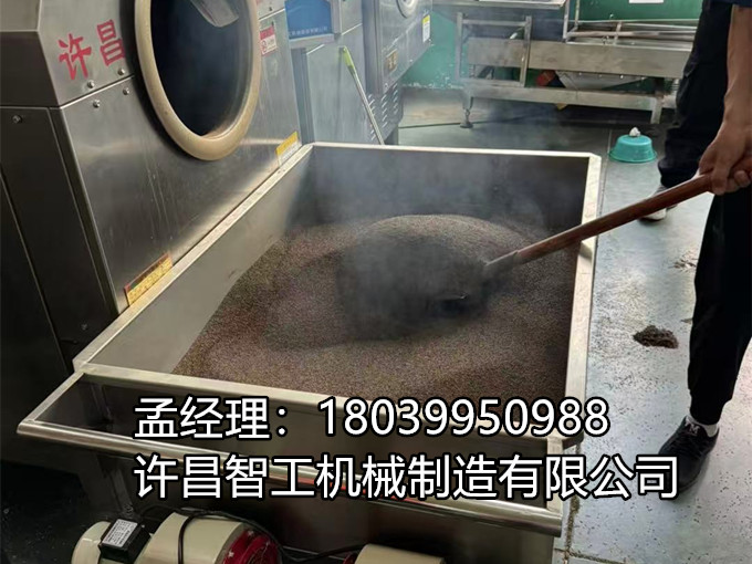 河北客戶來廠試機，芝麻炒制飄香！