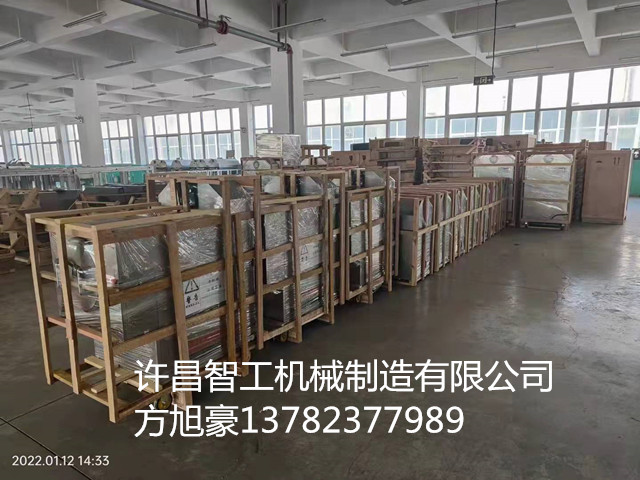 多臺電磁炒貨機裝車發貨